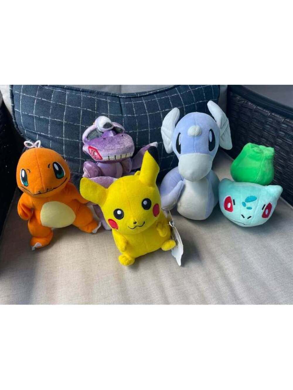 Pokémon Plush (5)Charmander Dratine Genesect, & Bulbasaur Pikachu Set of 5